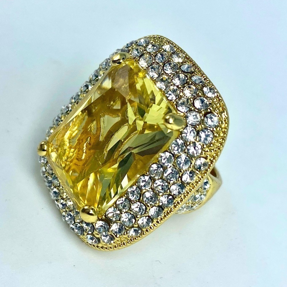 Joan Boyce Rectangular Jonquil And Clear Stone Pave Frame Ring Size 6
